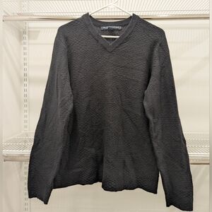 MetropolitanView Black Quilted Vneck Cashmere Sweater